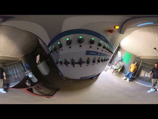 Vídeo 360º para assistir em Realidade Virtual - Galpão para Frango de Corte