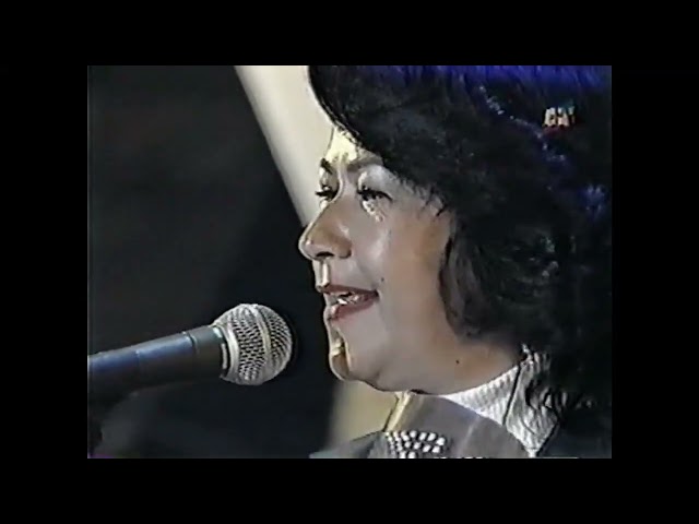 LA CONDUCTORA - VICENTE Y ROCIO MUÑOZ - [Video Mejor Sonido]