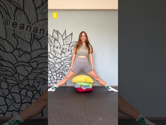 Middle Split Tutorial Essy Peasyyy🔥🔥  #split #flexibility #gymnast #shorts #tutorial