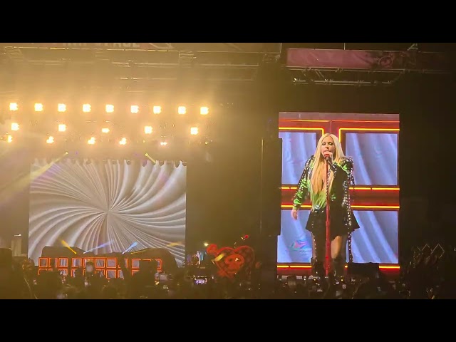 Avril Lavigne & Deryck Whibley (Sum 41)  In Too Deep - When We Were Young Festival 19th October 2025