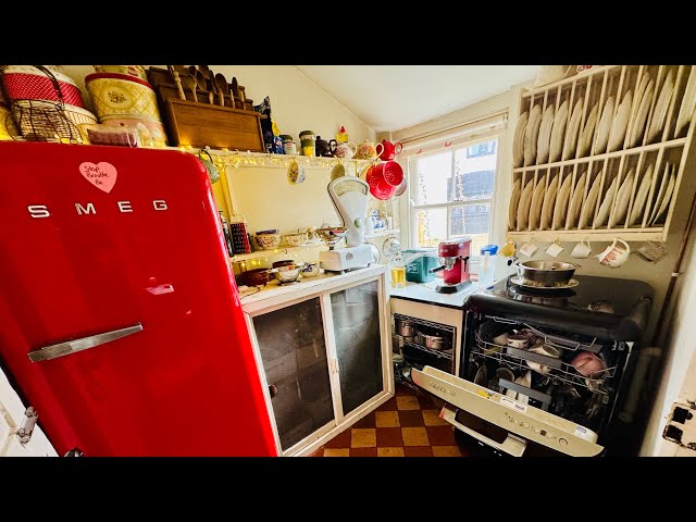 Room Rescue Kitchen 5 Minutes At A Time-Clean With Kate #roomreset #kitchenreset #dishwashers