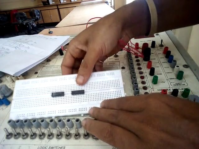 2 to 4 decoder