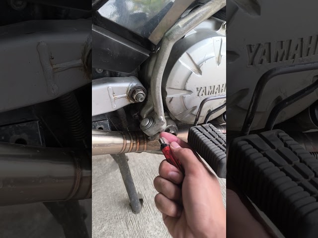 HOW TO FIX A STUCK MOTORCYCLE KICKSTARTER #shorts #viral #tutorial