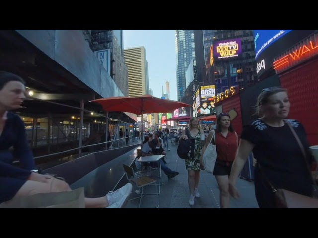3D VR 180, New York City,  Manhattan, Broadway, 42nd to 43rd left side.