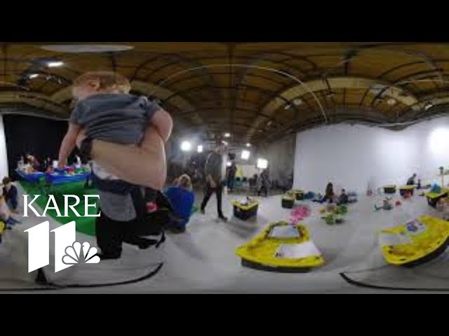 KARE 11 Toy Test - Interactive 360 View