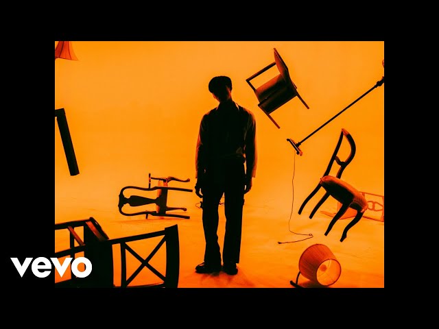 Johnny Huynh - DELUSIONAL (Official Lyric Video)