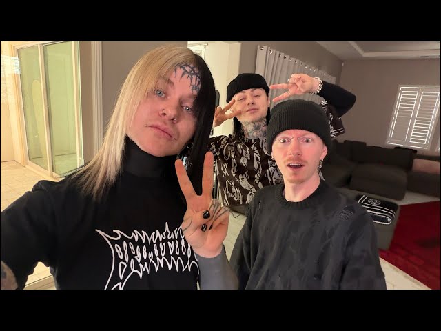 ¡Twin Paranormal está en vivo!