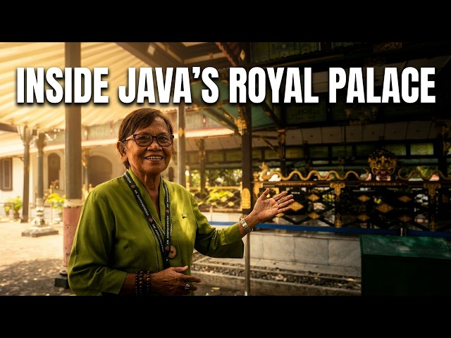 Inside Yogyakarta's Sultan's Palace 🇮🇩 Exploring the Kraton of Java's Royal Family