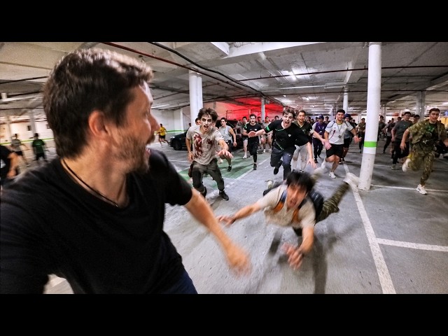 A HUGE ZOMBIE HORDE is ATTACKING us - Zombie Survival