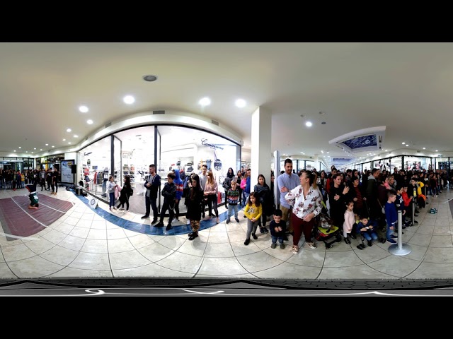 BreakDancers at the mall (8K 360°)