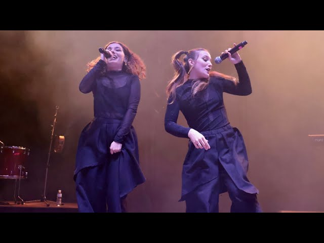 Tataravoa - Fillas De Cassandra (lyrics/letra)