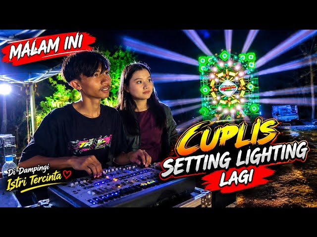 Cuplis is setting up the lighting again.. sound check for Brewog Limited Edition at the Darungan ...