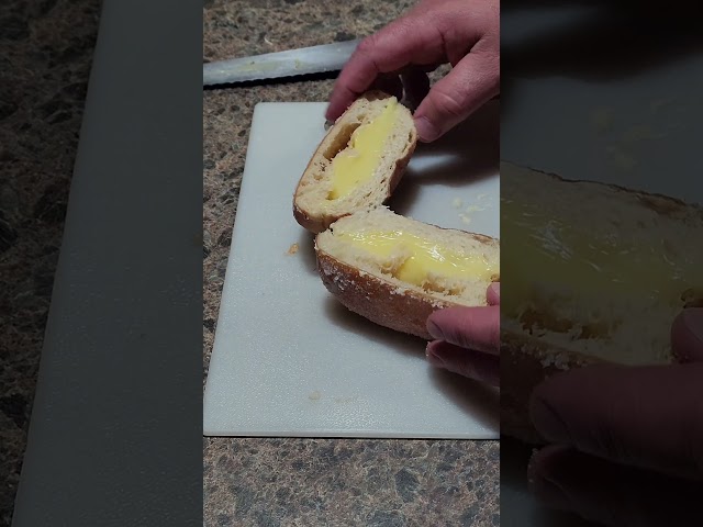 De Leon Bakery in Painesville, Ohio | #how #foodie #delicious #foodvlog