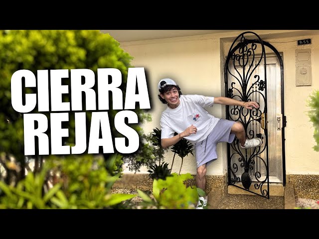 Cierra Rejas // Andy