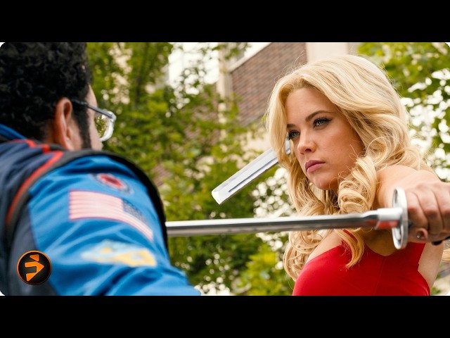 Josh Gad Fights Lady Lisa in Wild Showdown | Pixels