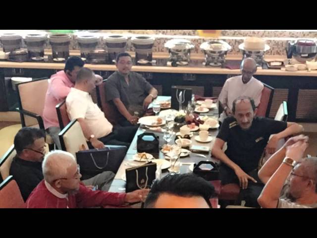 ReUnion Aznil