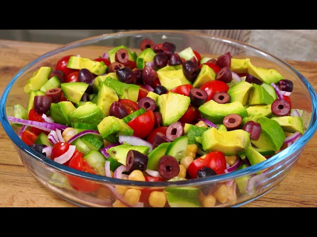 Mediterranean chickpea salad in 5 minutes. Incredibly delicious and quick! A healthy vegetable salad