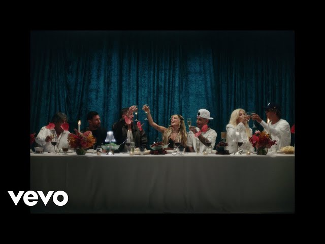 TINI, Ulises Bueno - Dos Amantes (Video Oficial)