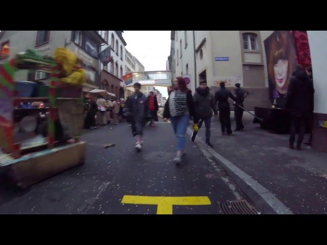 Basler Fasnacht in passing