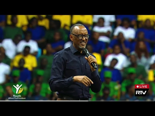 Perezida  Kagame yavuze kumukozi we warumusinzi avugako yazaga mukazi areba IBICYEZICYEZI 🤣