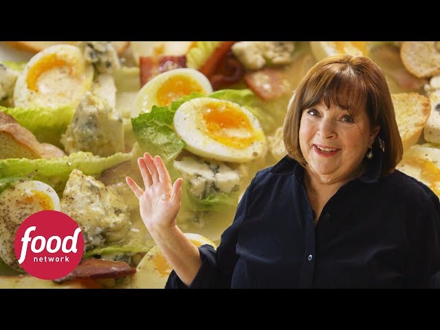 How to Make a Caesar Salad for the Family | Cooking with Ina Garten | Food Network Latin America