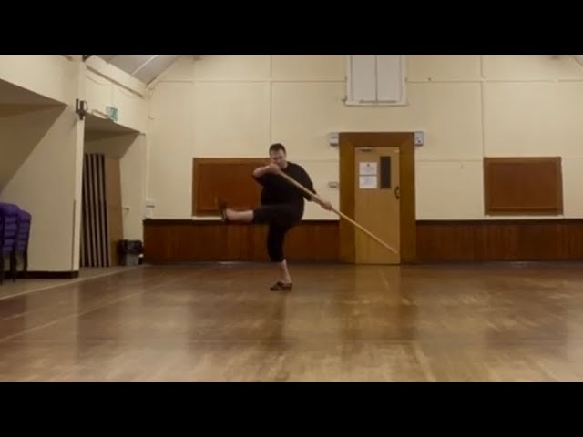 Spear Form (using a long staff) – Weapons Training in Authentic Chinese Martial Arts in Upshire