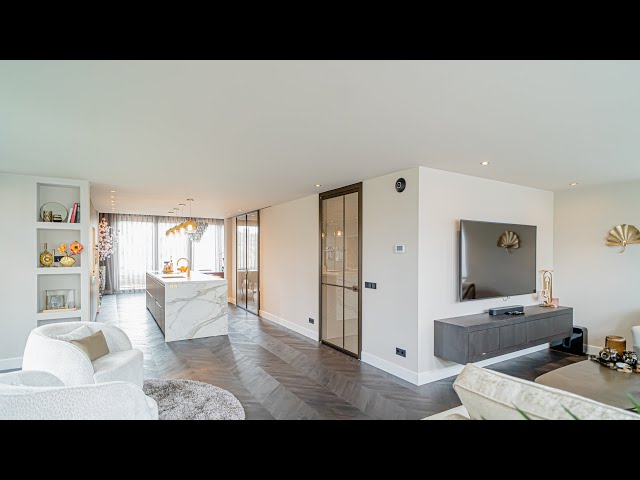 HOTEL CHIQUE INTERIEUR | Bronzen binnendeuren en diverse dichte binnendeuren in Berkel