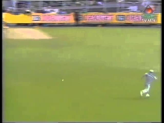 Sachin Tendulkar 84 vs New Zeland 1992 WORLD CUP