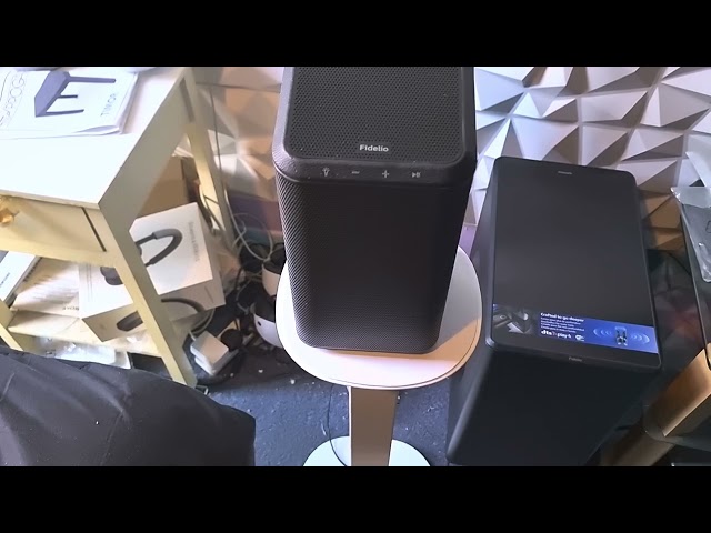 Two Pulse speakers Floor stand for my Philips fidelio FS1 Speakers 🔊