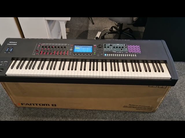 Secondhand Roland Fantom 8 (Upgraded to Fantom 8EX) Synthesizer For Sale | Walk-Around Video