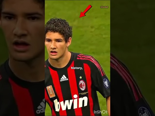 Ronaldhino Vs 2005 AC Milan 😱🔥#football#ronaldino #shorts #acmilan