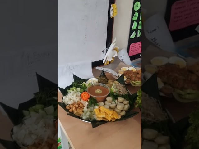 Tugas PLBJ kelas 4A Gado-Gado Betawi.Maknyuss rasanya😋😍😍#PLBJ#kelas4A#makanankhas betawi#gado-gado