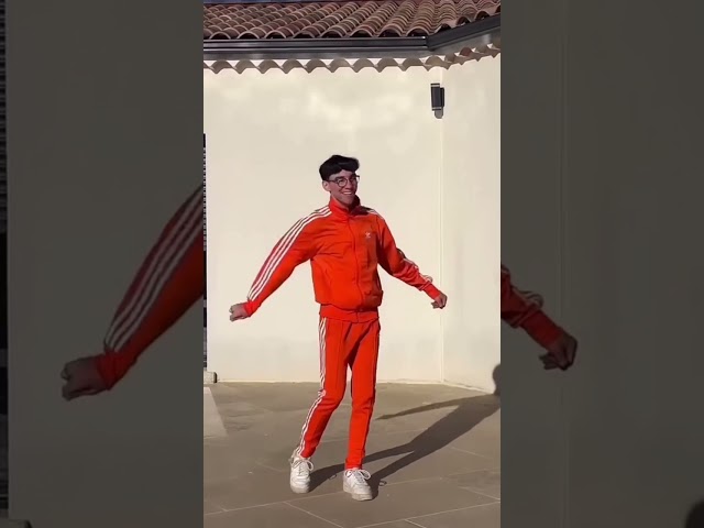 I START YOUTUBE SHORT !! So dance with me 🧡 #Shorts #vector