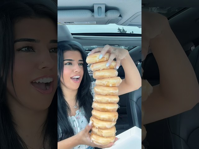 This was done be a professional eater. Do not repeat ‼️⚠️ #shorts #food #donuts #mukbang