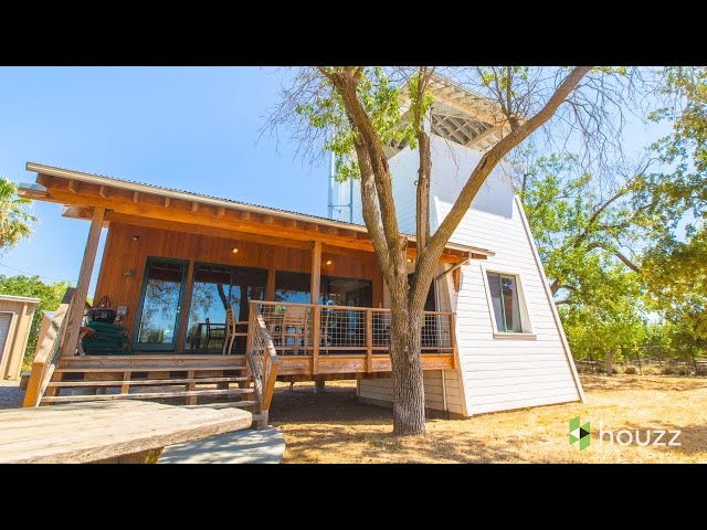 See a Modern Family Farmhouse That Can Pick Up and Move