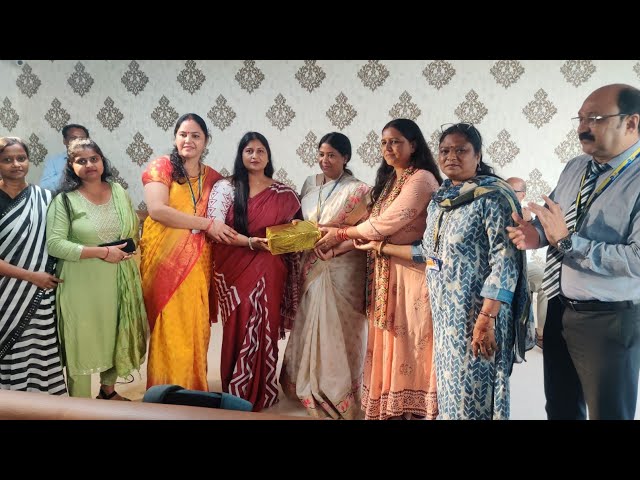 यहां के हम शिकंदर ।