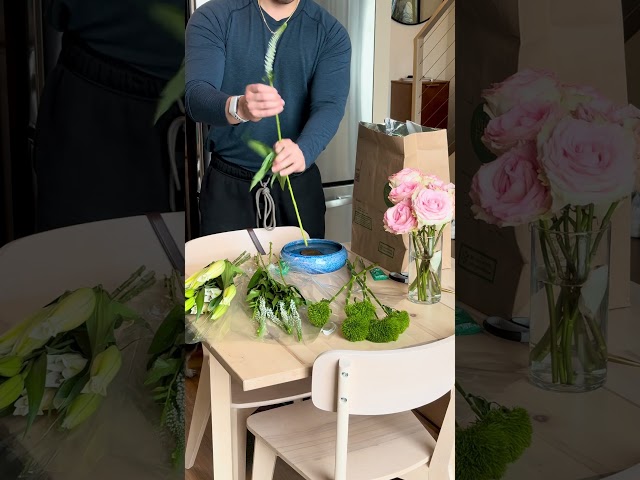 Ikebana with Trader Joe’s flowers #aesthetic #japandi #homedecor #floraldesign #plants #flowers
