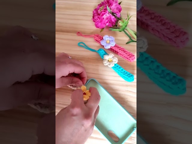 EVERYONE WANT IT ON THEIR CELL PHONE. tutorial on my channel