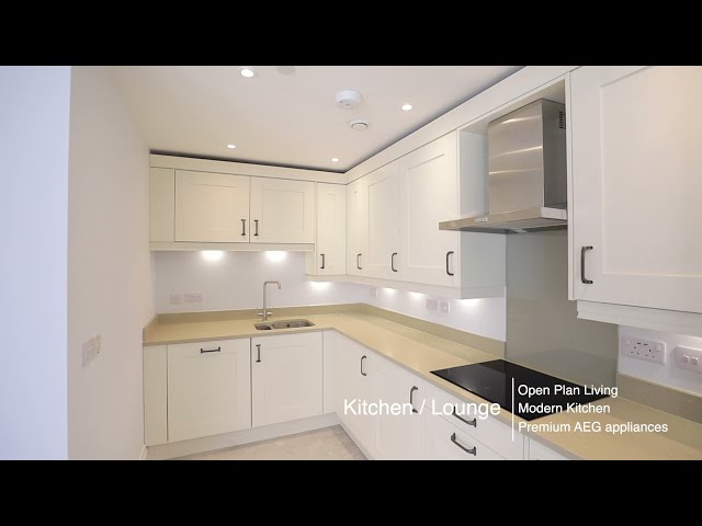 Monaveen House New Home Tour - Apartment 31