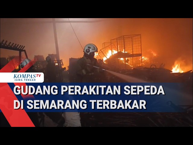 Bicycle Assembly Warehouse in Semarang Catches Fire