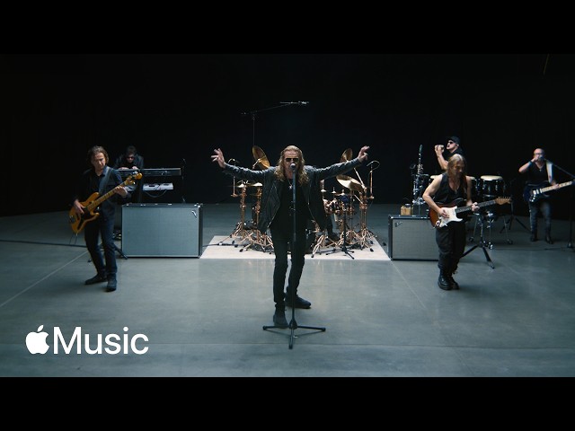 Maná: "Oye Mi Amor" (Live from Apple Music Studios) | Rediscovered
