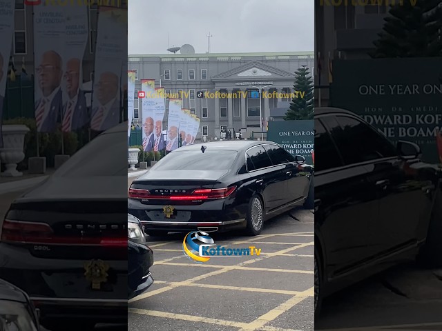 President Mahama Arrives For Dr. Omane Boamah’s Cenotaph Unveiling At The Ministry Of Defence