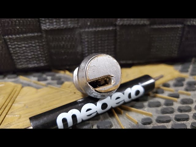 Medeco Duracam Picked [9]