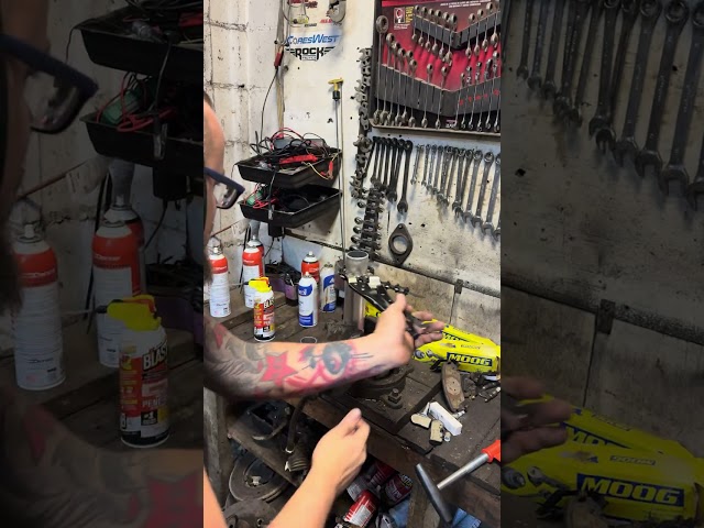 How to cut through an aluminum pipe fast, quietly and affordably 