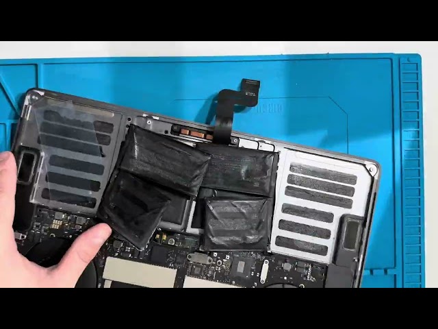 MacBook Pro 15” 2017 A1707 Battery replacement - a quick video to show the full process