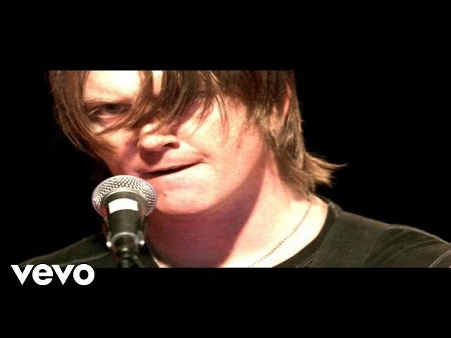 Queens Of The Stone Age - Little Sister