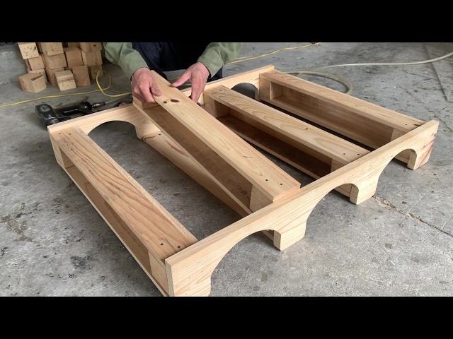 Creative Pallet Shelves DIY Ideas - Spice Rack Design made from Wooden Pallets