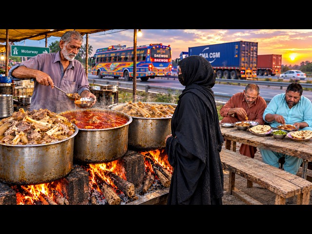 AMAZING HIGHWAY BREAKFAST 😍 TRADITIONAL WOOD FIRE COOKING | PAKISTANI ICONIC STREET FOOD
