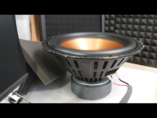 Klipsch Sub FREE AIR Bass Excursion Test