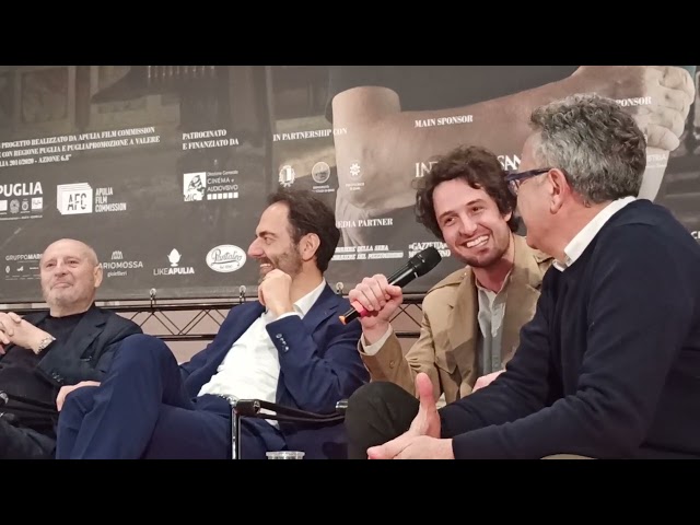 Zamora - Director Neri Marcorè and lead actor Alberto Paradossi speak.